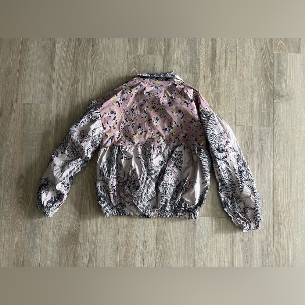NWT Daily Practice by Anthropologie Windbreaker Jacket Pink Floral - Size XXS - Picture 8 of 9